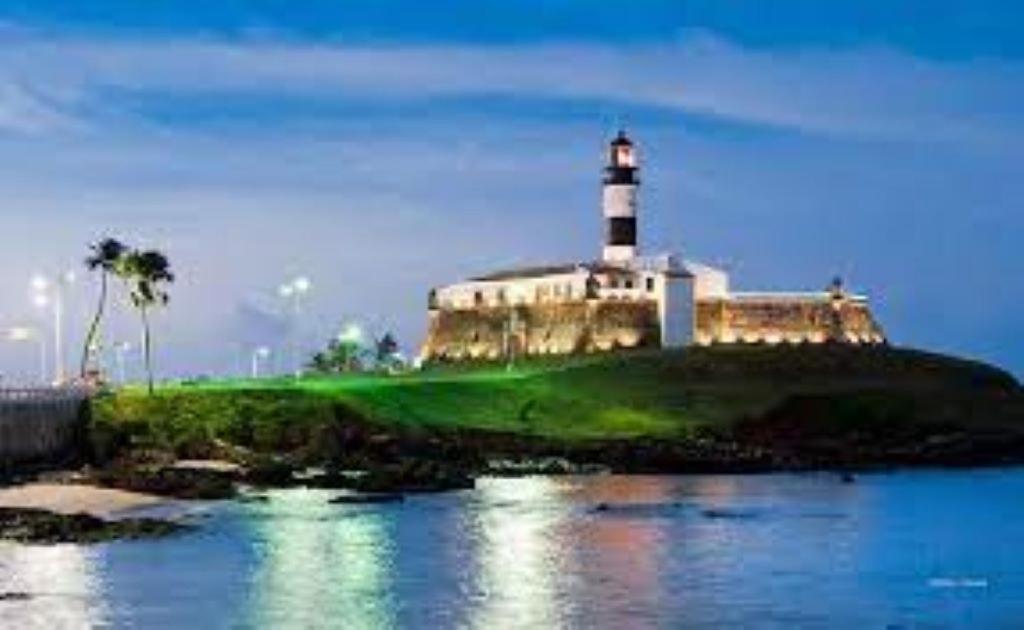 Maravilhoso Apartamento 2 Quartos Com Ofuro Porto Da Barra Salvador Summer Barra Flat 外观 照片